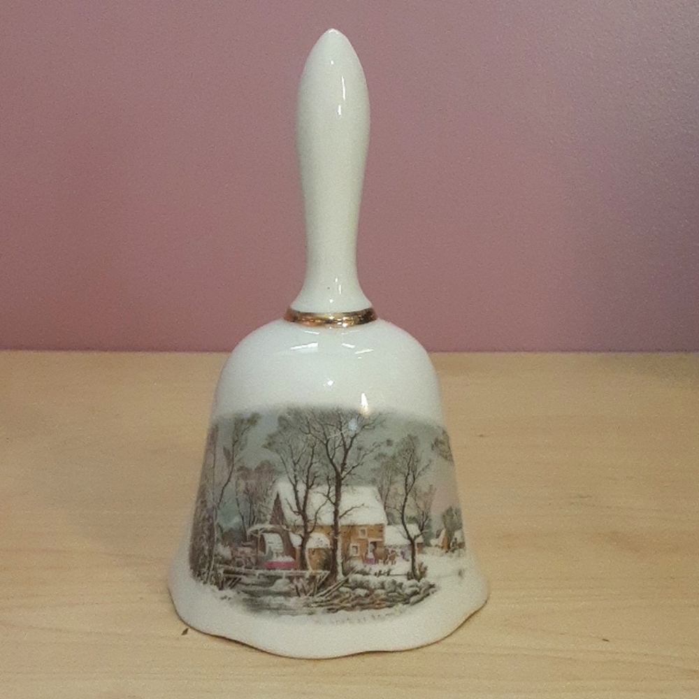 Vintage 1978 Avon bell Winter Scene Awarded Exclusively to Avon Representatives